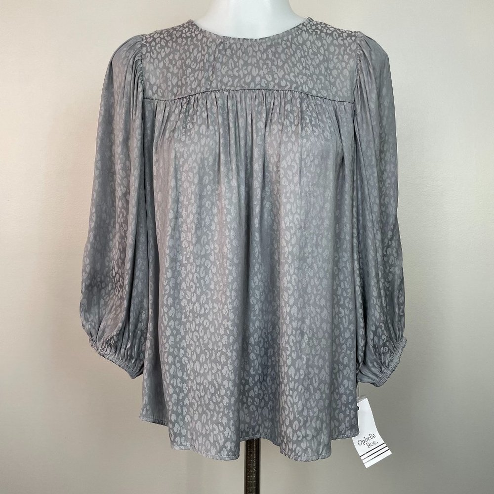 Ophelia Roe Top Small Gray Leopard 3/4 Sleeve‎ Blouse Women's NWT